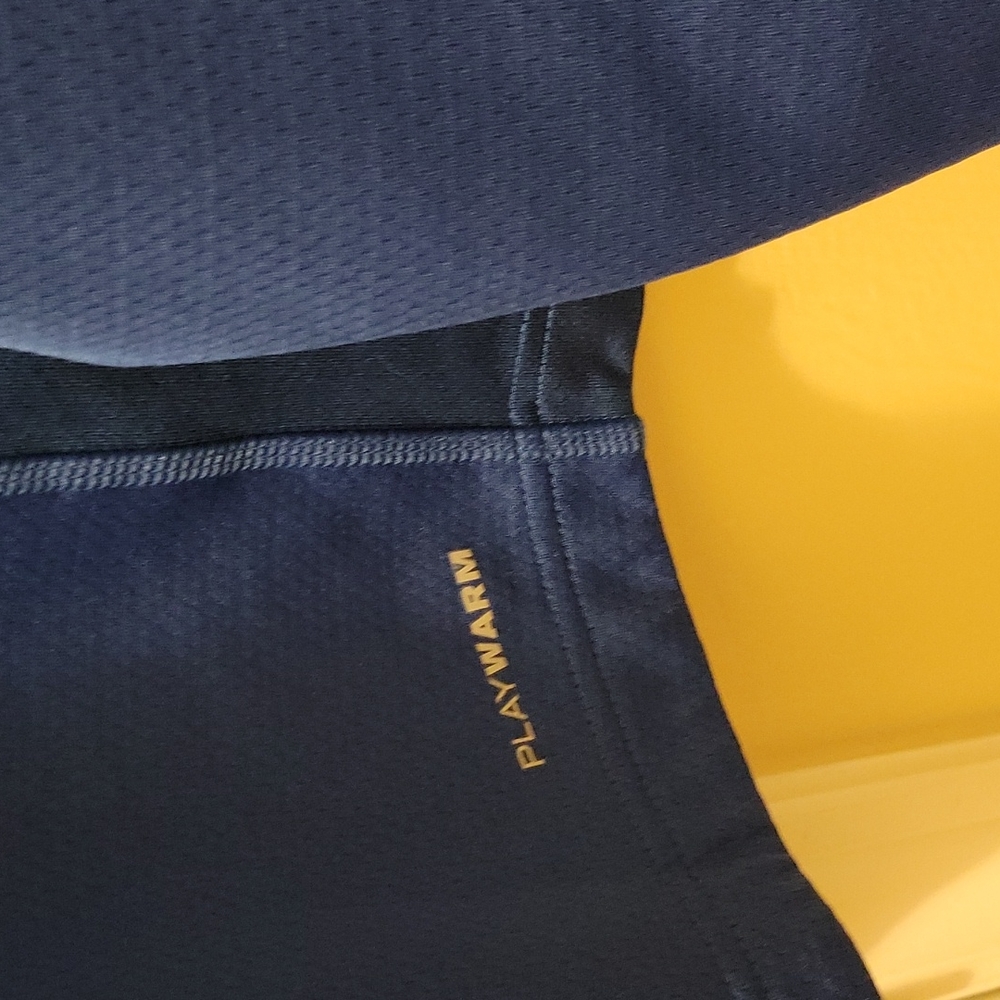 Nice Reebok fleece - Picture 3 of 6